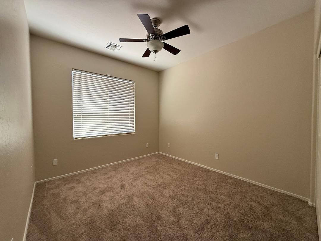 3094 E Sparrow Pl photo 2