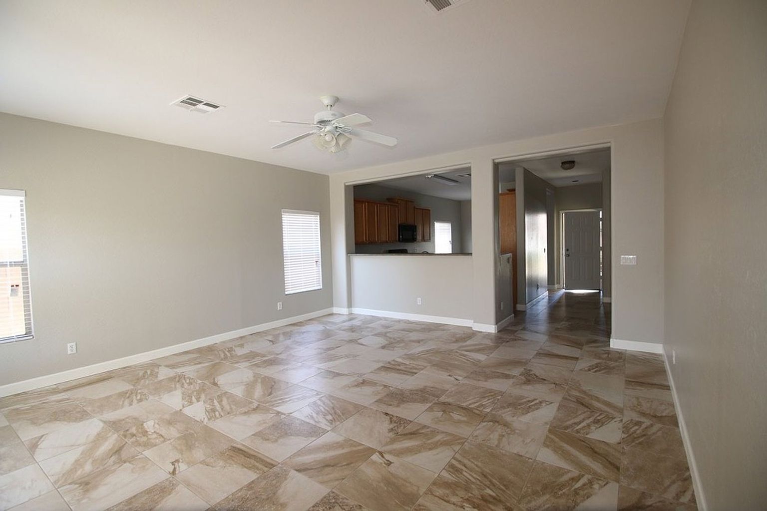 15225 W Shaw Butte Dr photo 3