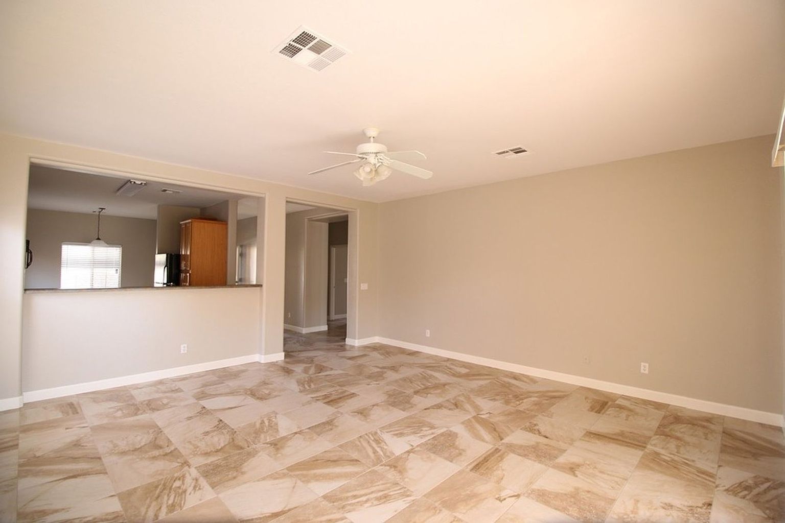 15225 W Shaw Butte Dr photo 5