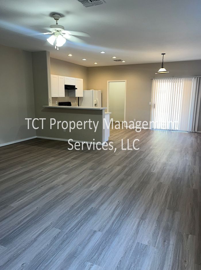 9136 W Cambridge Ave Phoenix, AZ 85037 photo 4