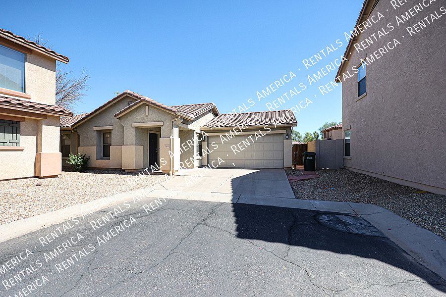 9404 W Terri Lee Dr Phoenix, AZ 85037 photo 3