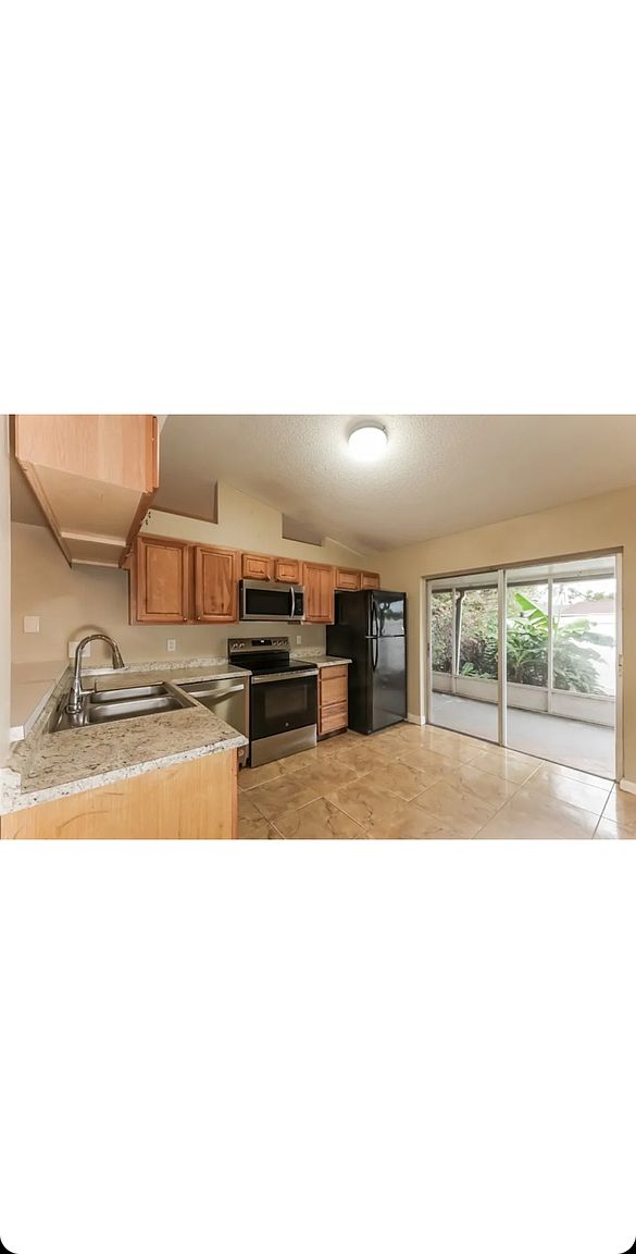 2628 W Bloch Rd photo 2