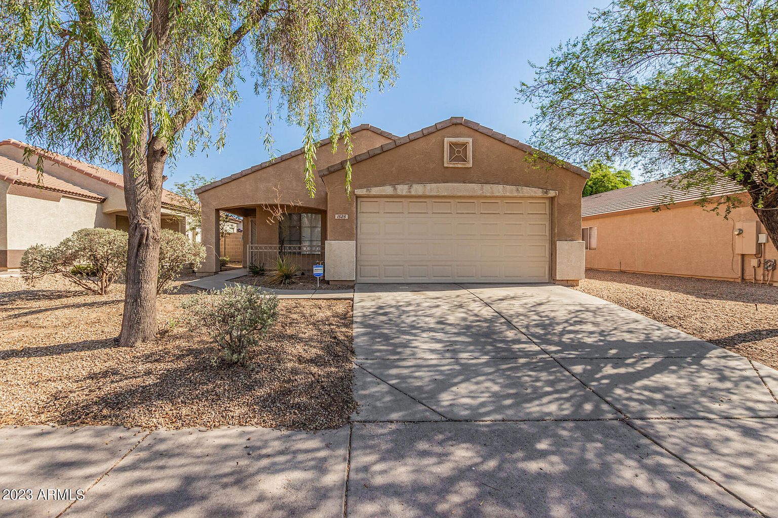 1525 W Burgess Ln Phoenix, AZ 85041 photo 2