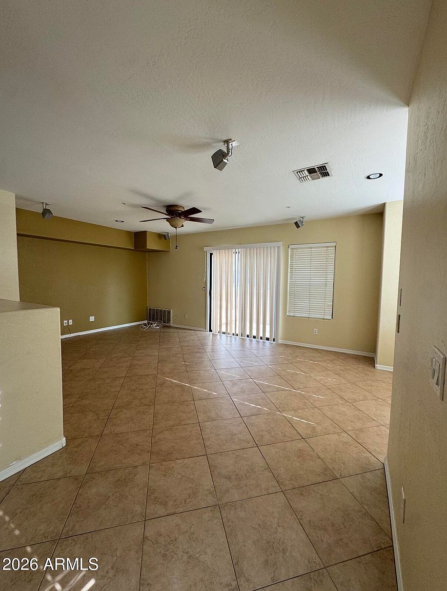 724 S Beck Ave photo 5