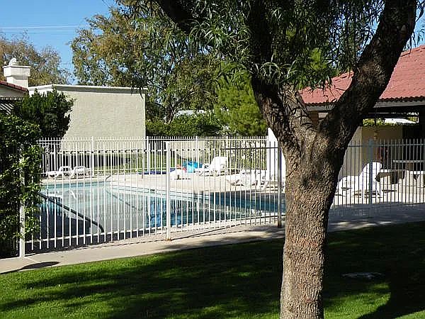 1251 E Bluebell Ln photo 2