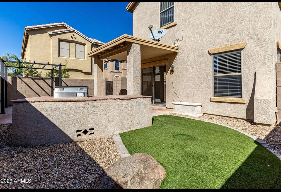 9558 N 82nd Gln photo 3