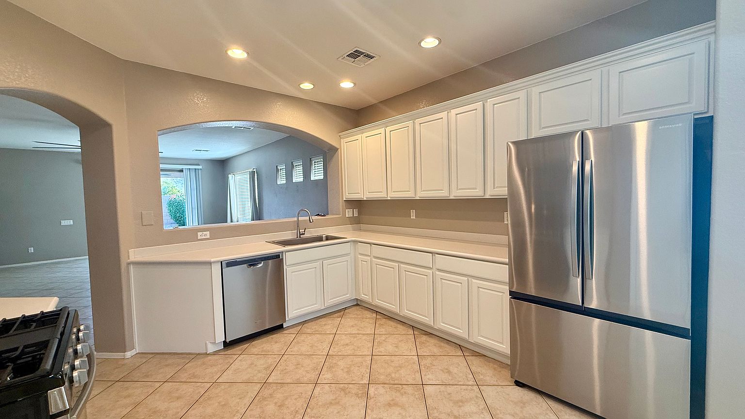 8469 W Quail Track Dr photo 4