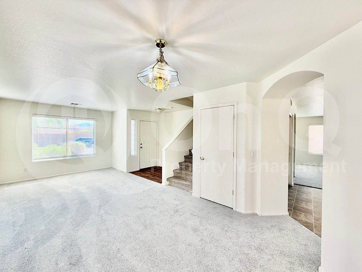 5006 W Desert Dr photo 4