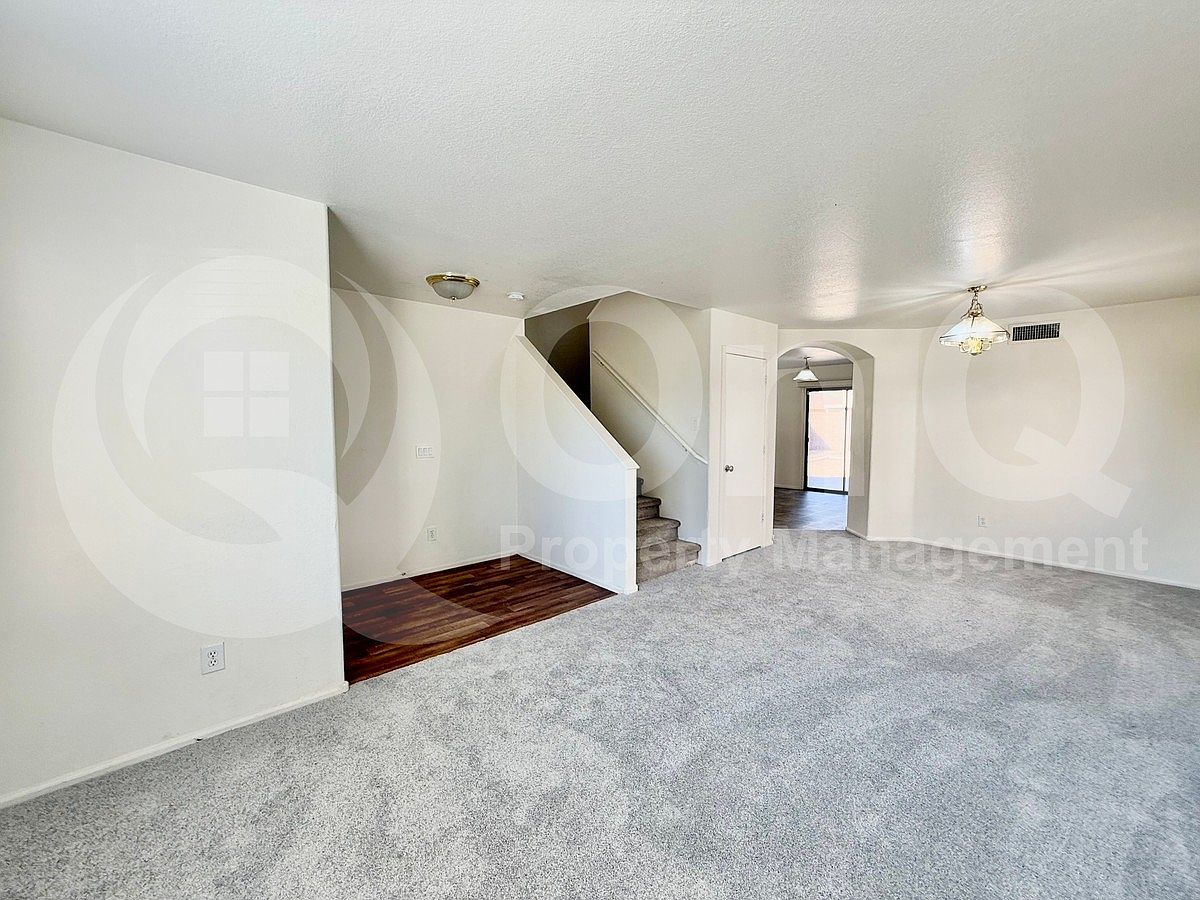 5006 W Desert Dr photo 3