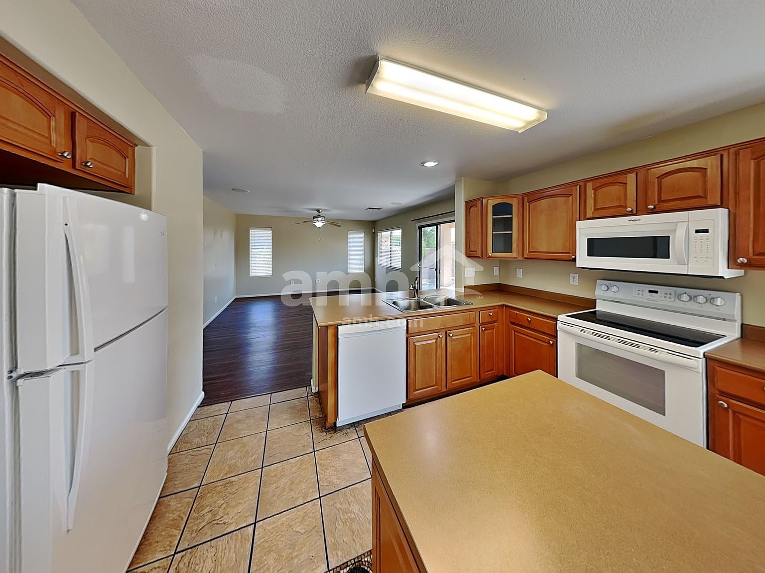 8409 S 50th Ln Phoenix, AZ 85339 photo 5
