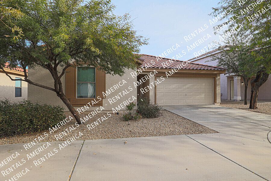 1324 S Mosley Ct photo 2