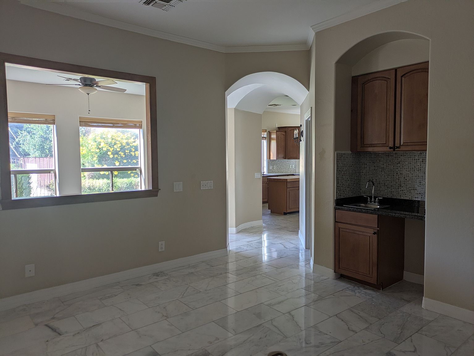 2203 E Tonto Pl photo 5