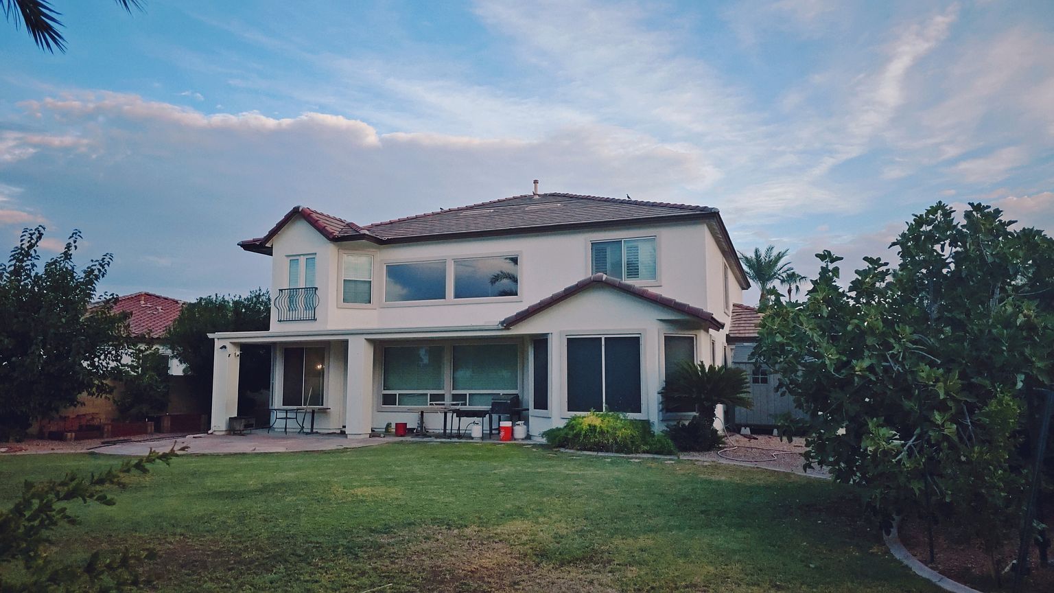 418 E Horseshoe Dr photo 3