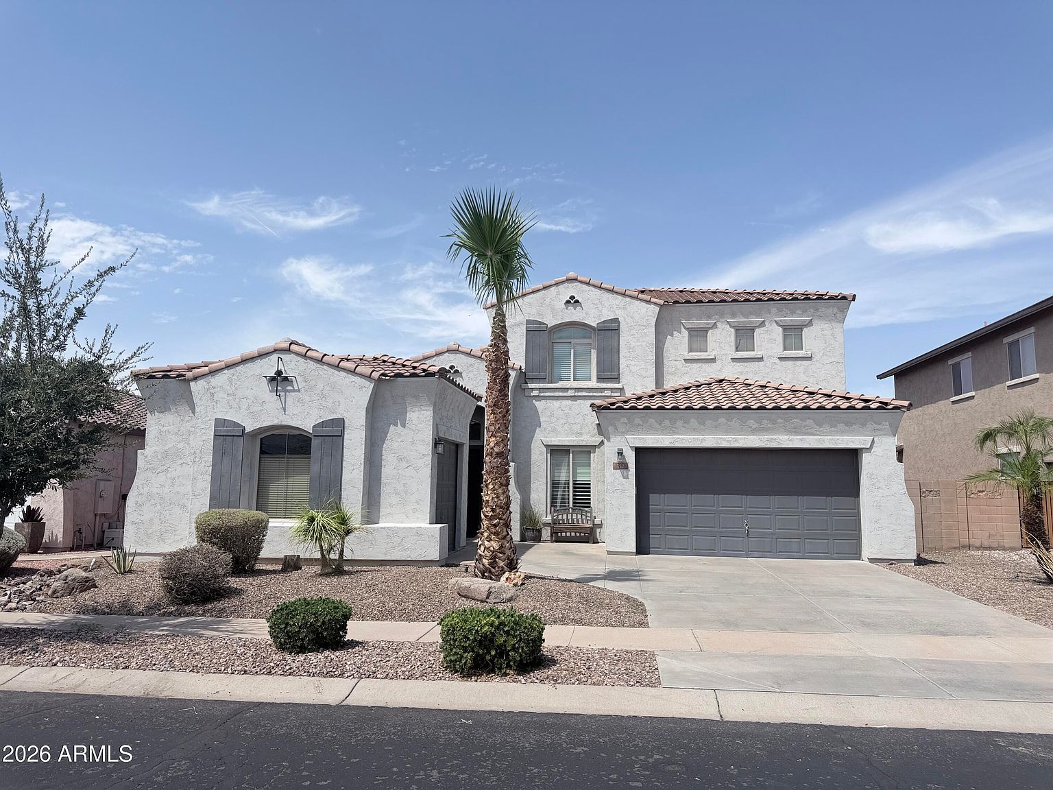 752 E Torrey Pines Pl