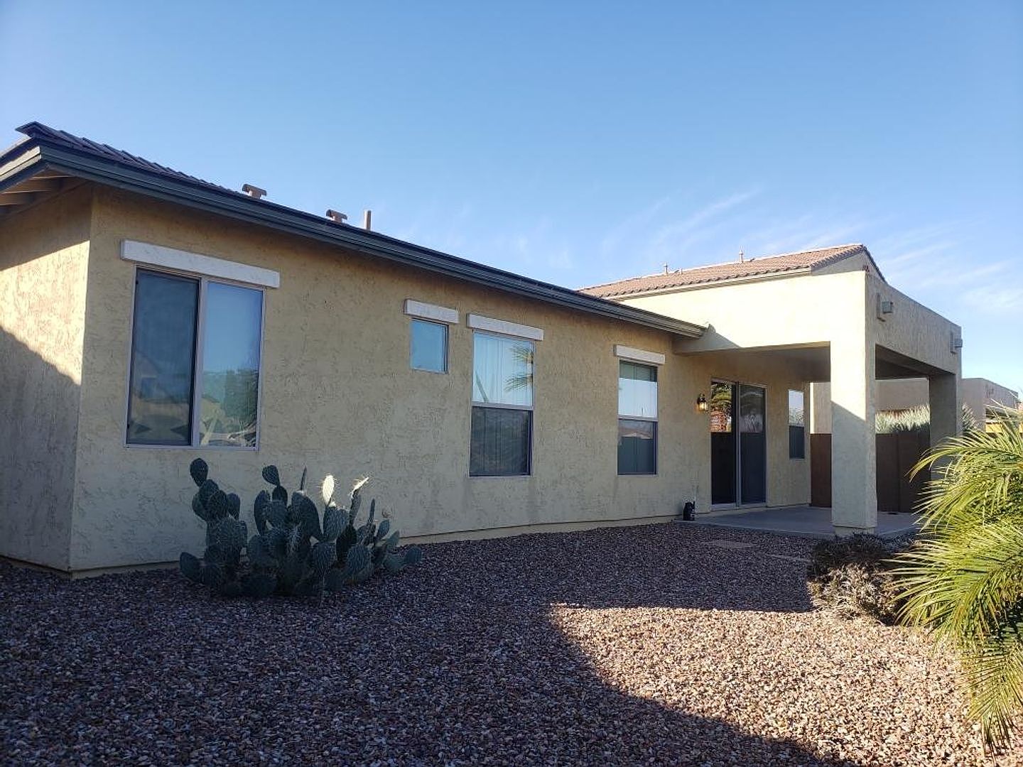 760 E Indian Wells Pl photo 4