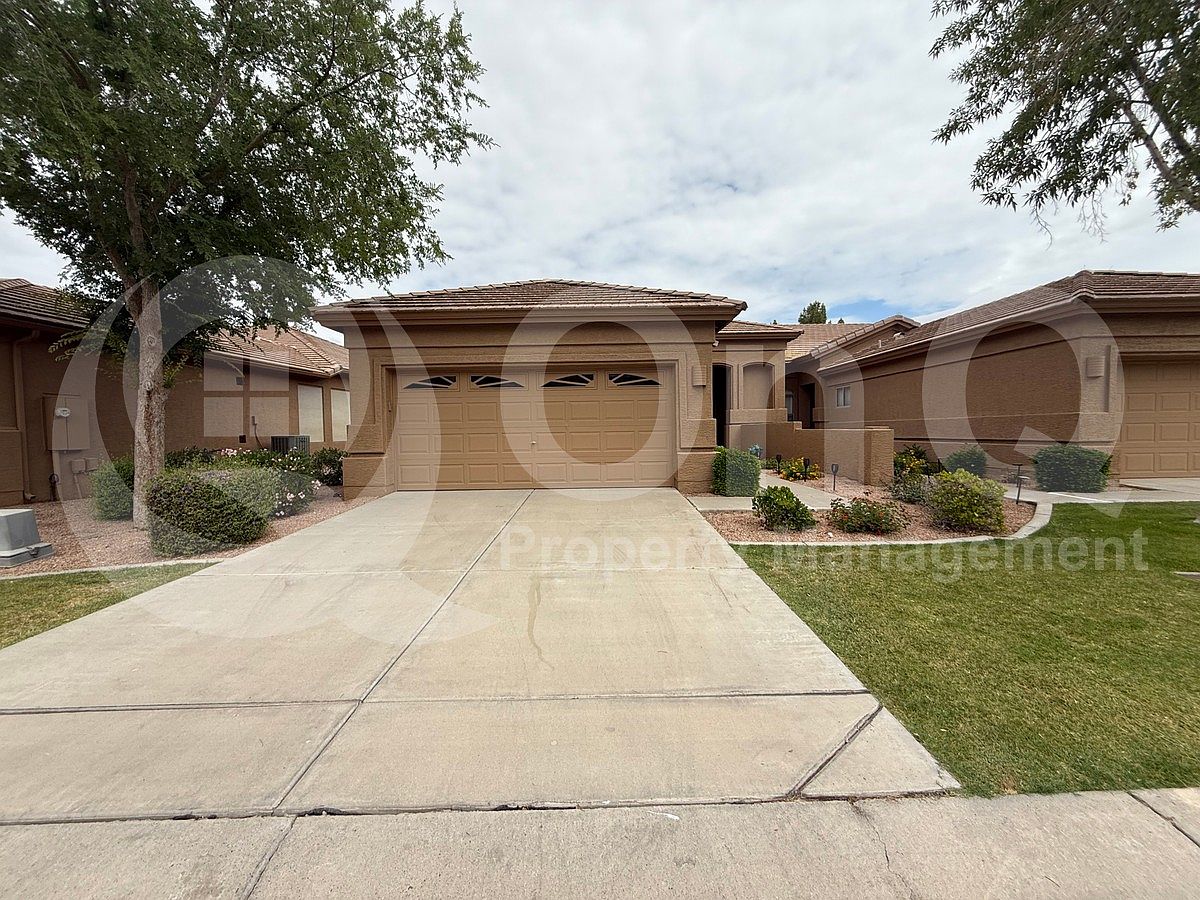 9634 E Rocky Lake Dr photo 2
