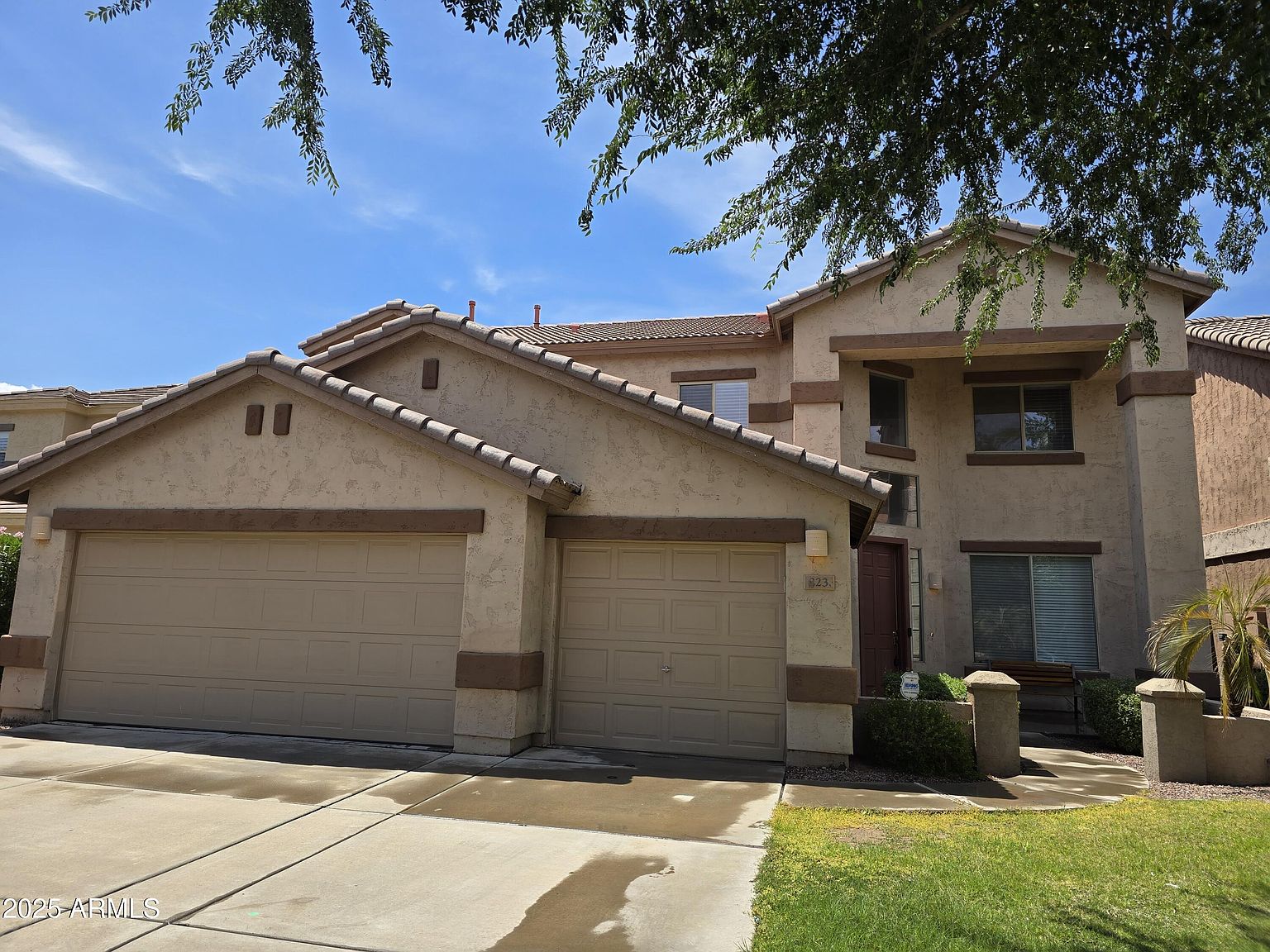 223 W Pelican Dr photo 2