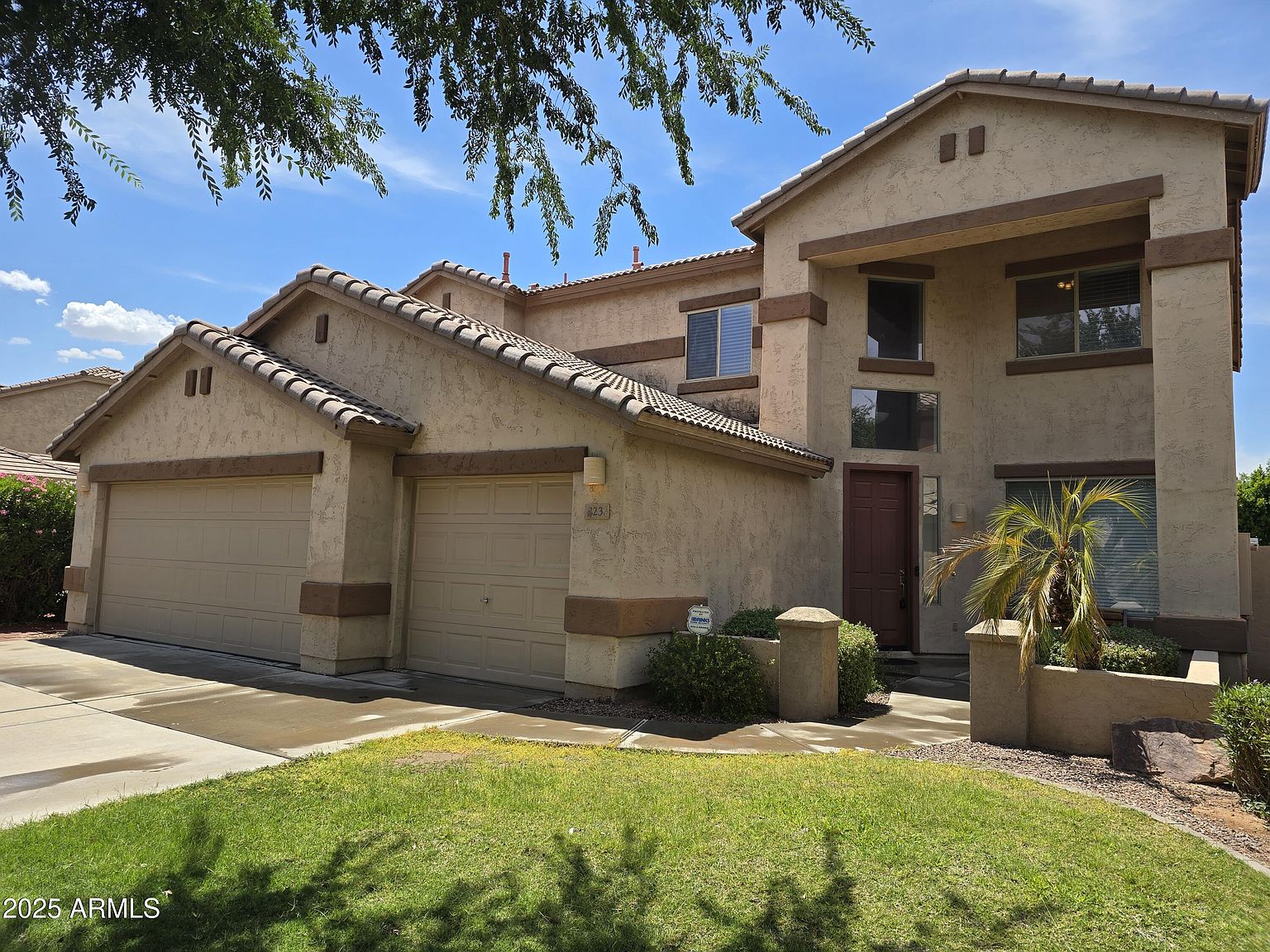 223 W Pelican Dr photo 4