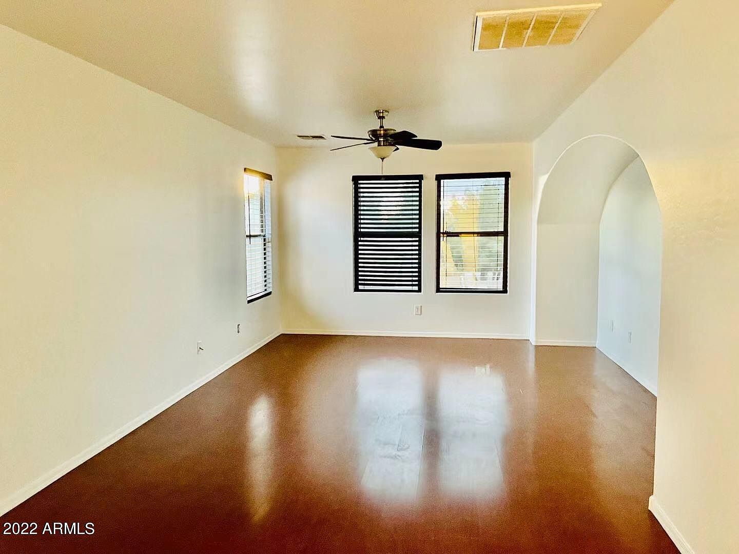 1704 S Falcon Dr Gilbert, AZ 85295 photo 4