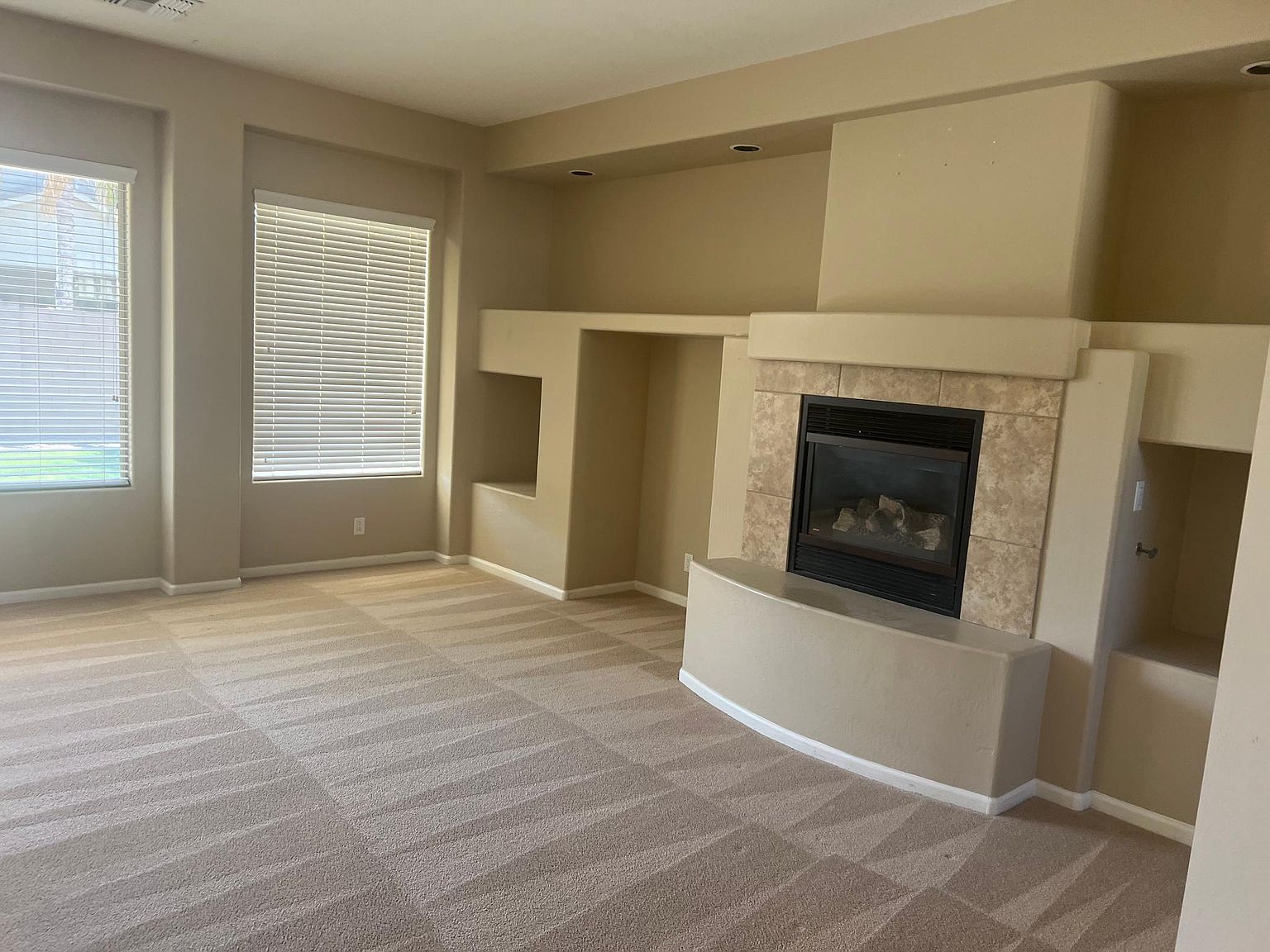 2644 S Four Peaks Way photo 3