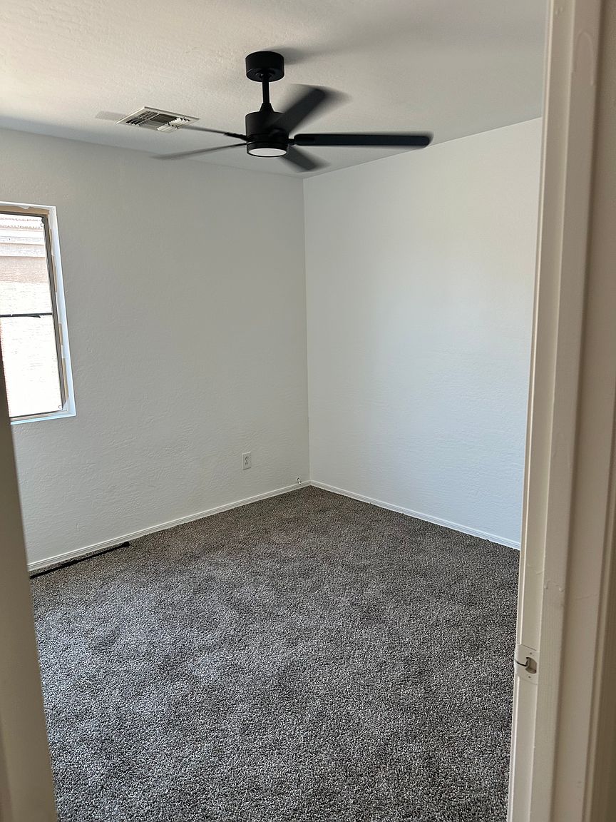 16018 W Lupine Ave photo 5