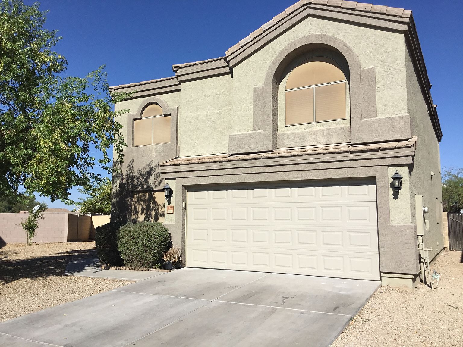 12538 W Santa Fe Ln photo 2