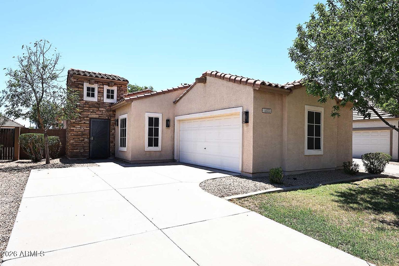 14833 W Charter Oak Rd photo 2