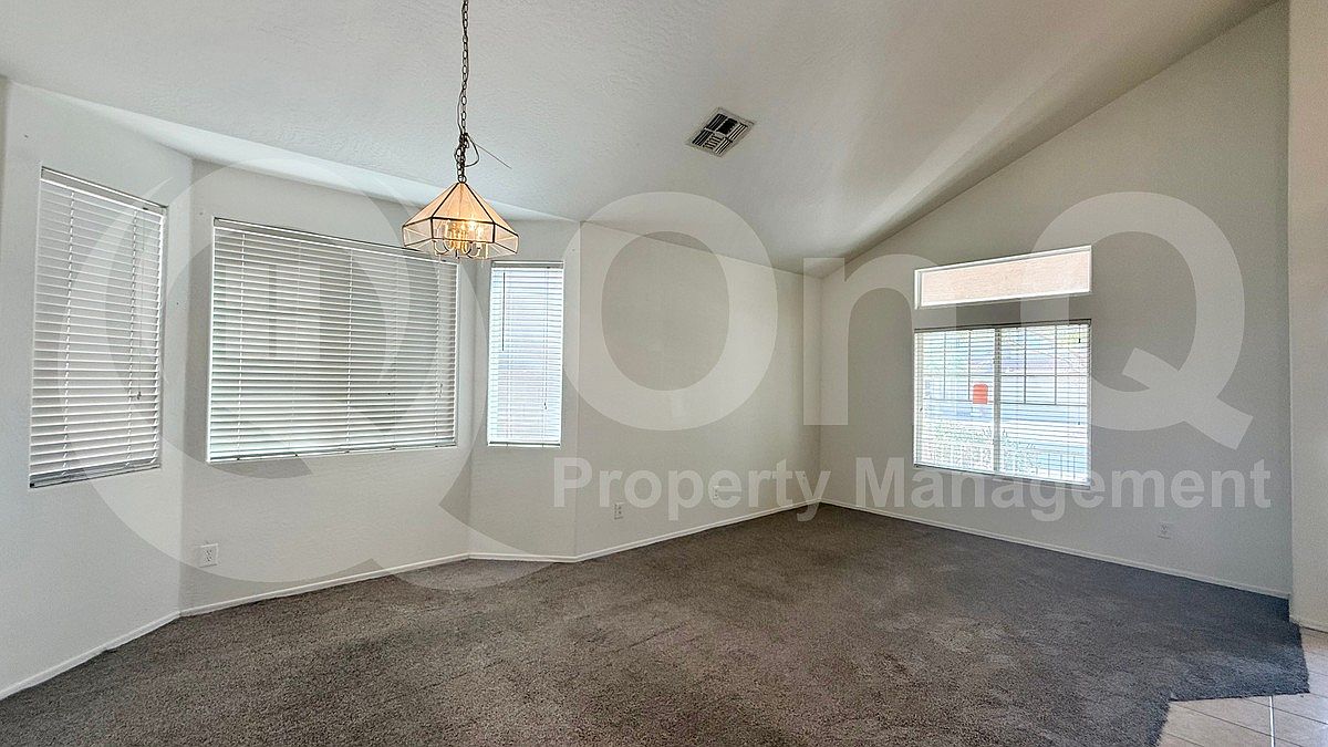 15346 W Laurel Ln photo 2