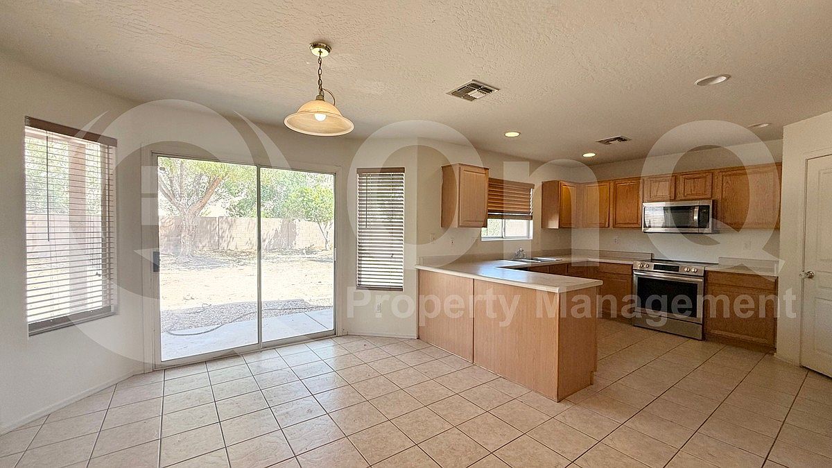 15346 W Laurel Ln photo 5