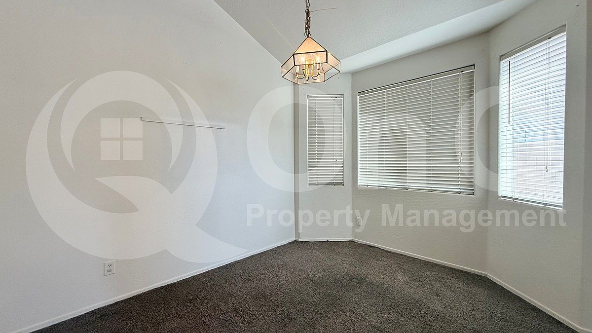 15346 W Laurel Ln photo 3