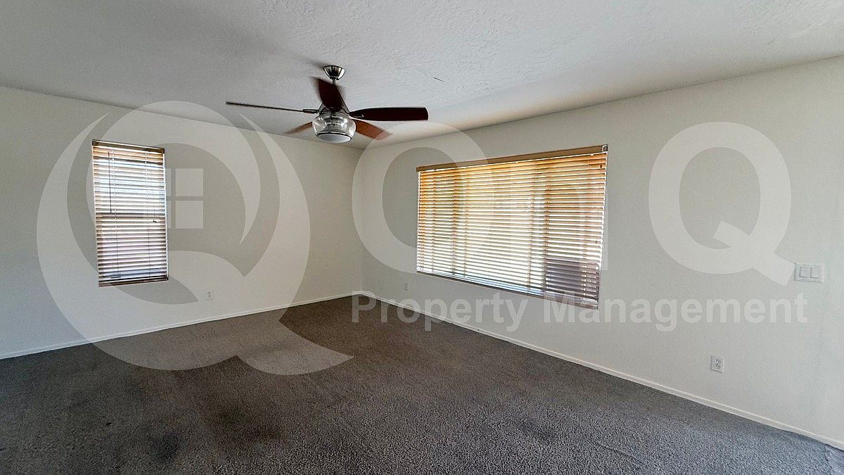 15346 W Laurel Ln photo 4