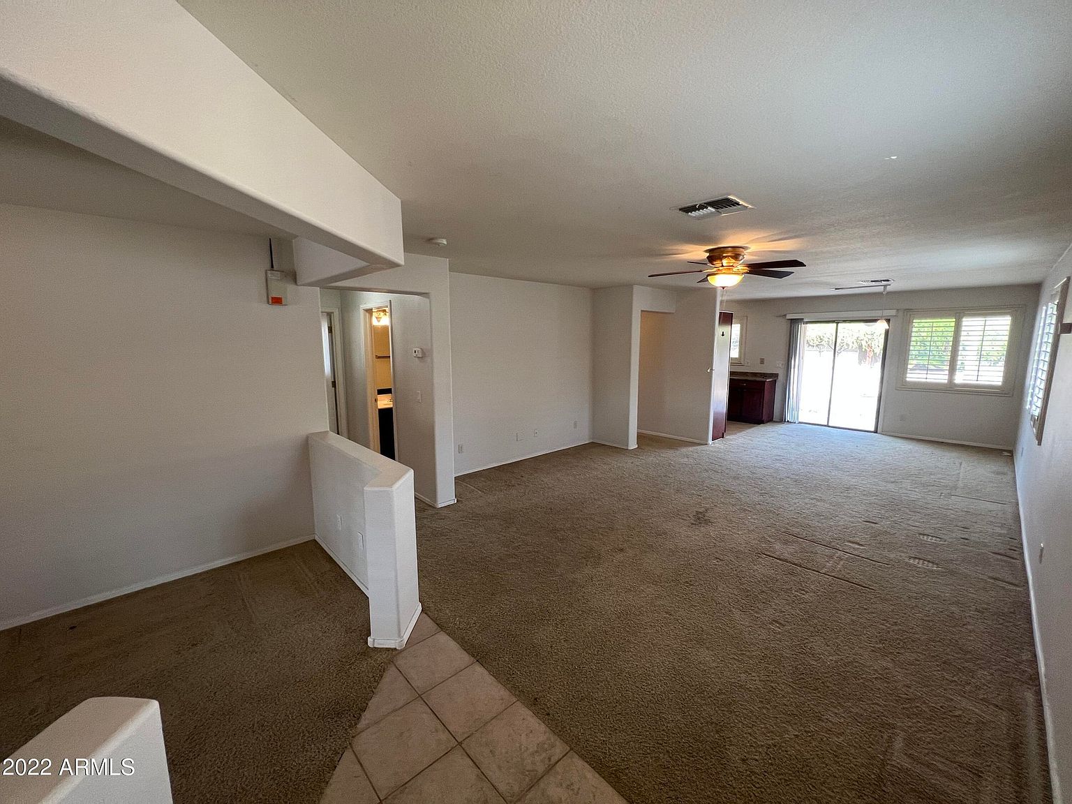 17442 W Watson Ln photo 4