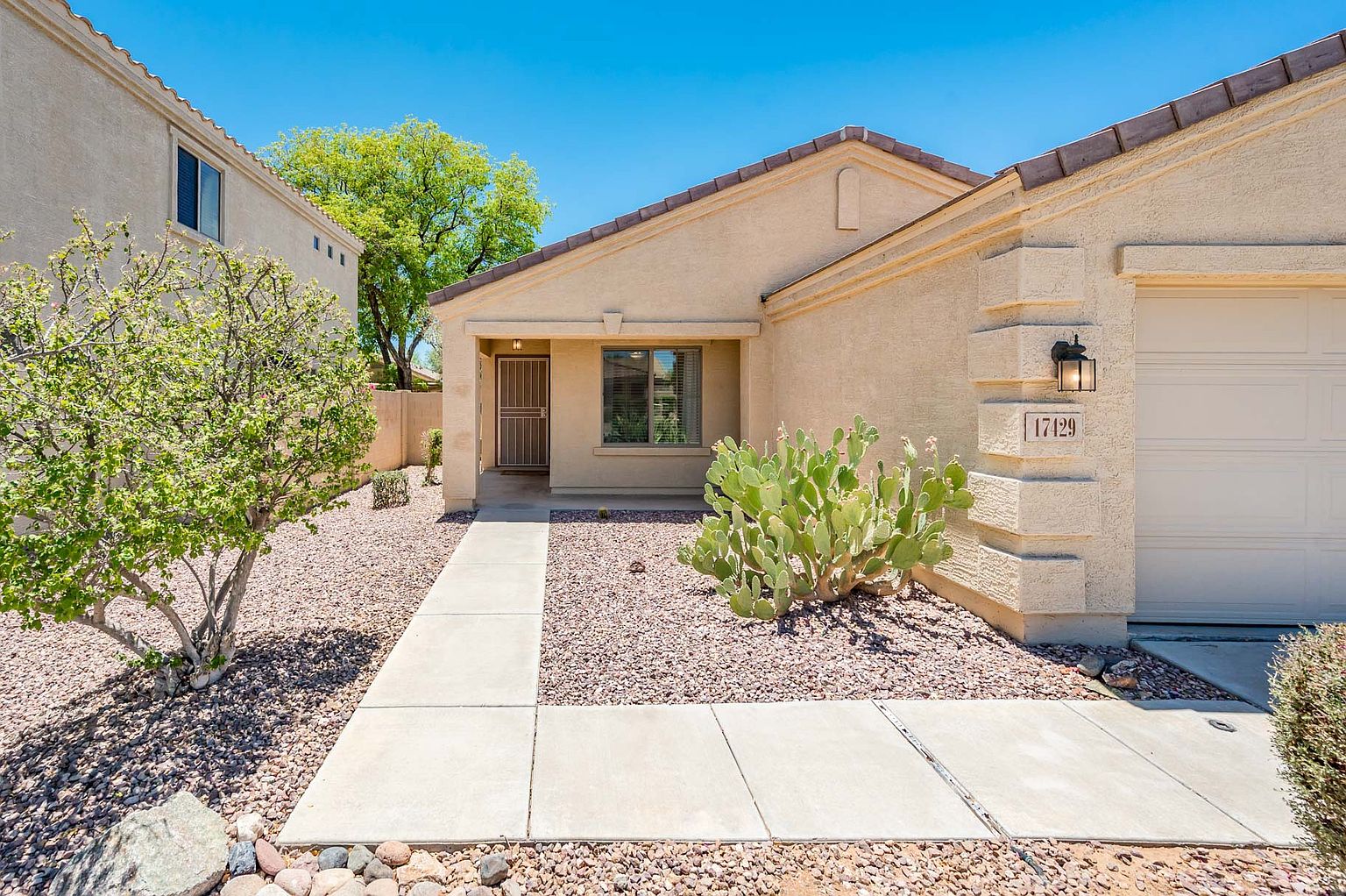 17429 W Watson Ln Surprise, AZ 85388 photo 2