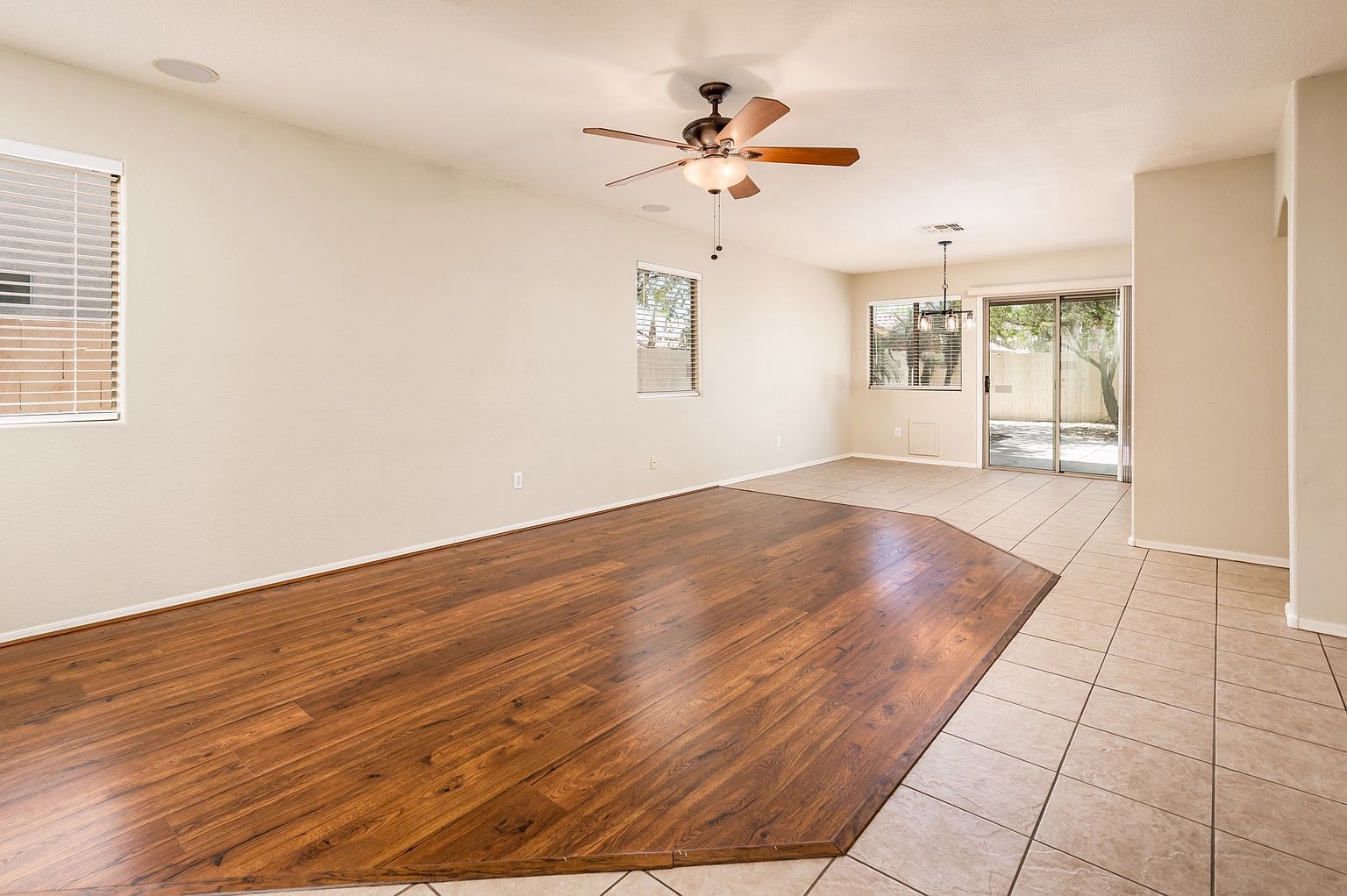 17429 W Watson Ln Surprise, AZ 85388 photo 3