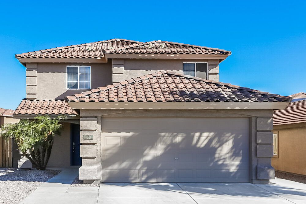 225 N 223rd Ave Buckeye, AZ 85326 photo 3