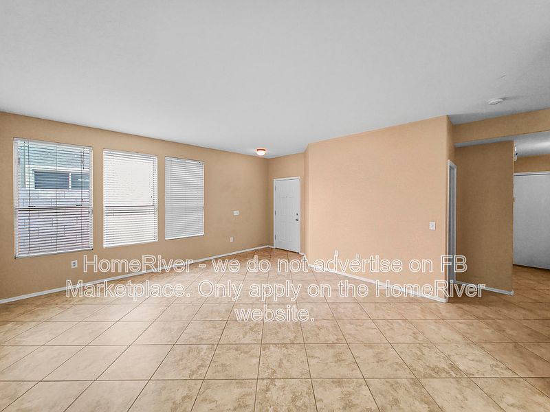 13430 W Rovey Ave photo 3