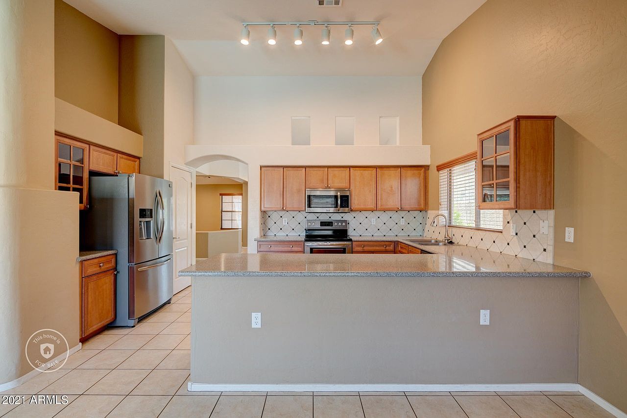 15274 W Post Dr photo 5
