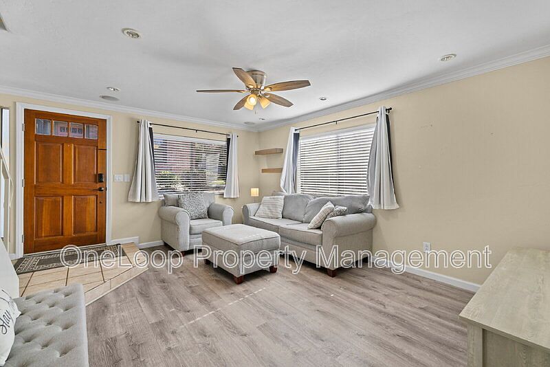 2648 Alpine Blvd photo 3