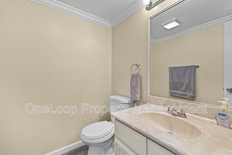 2648 Alpine Blvd photo 4