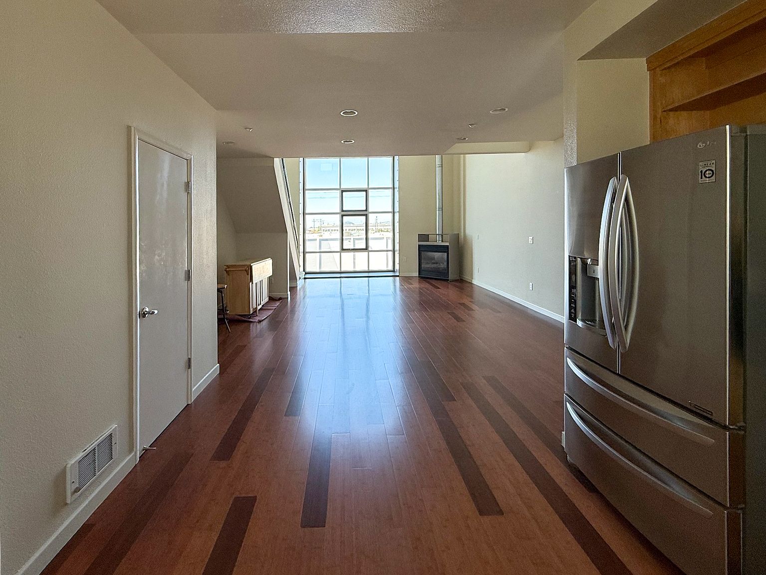 1273 66th St photo 2