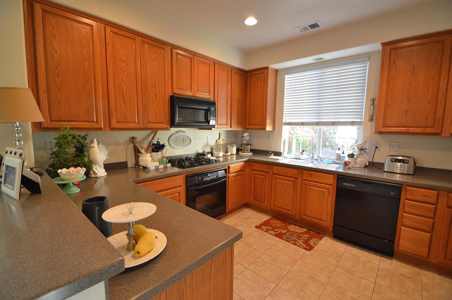 237 Blackstone Cmn photo 3