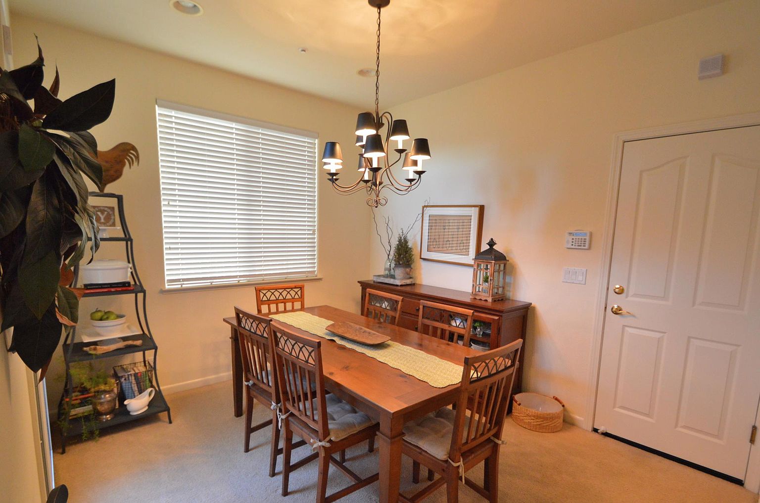 237 Blackstone Cmn photo 5
