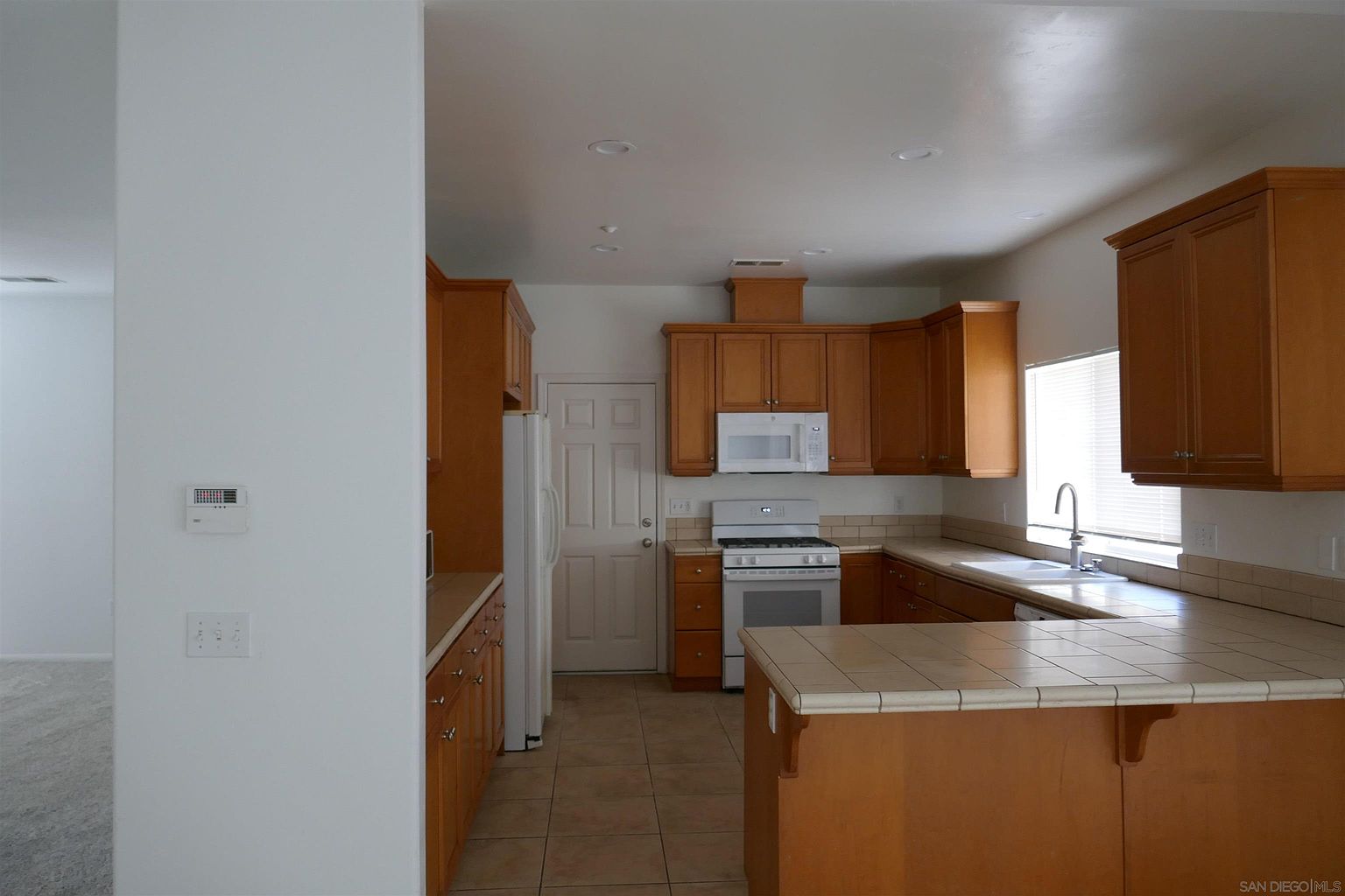 11874 Gardena Ln photo 5