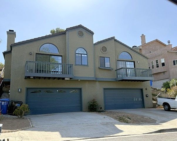 166 Las Flores Dr photo 2