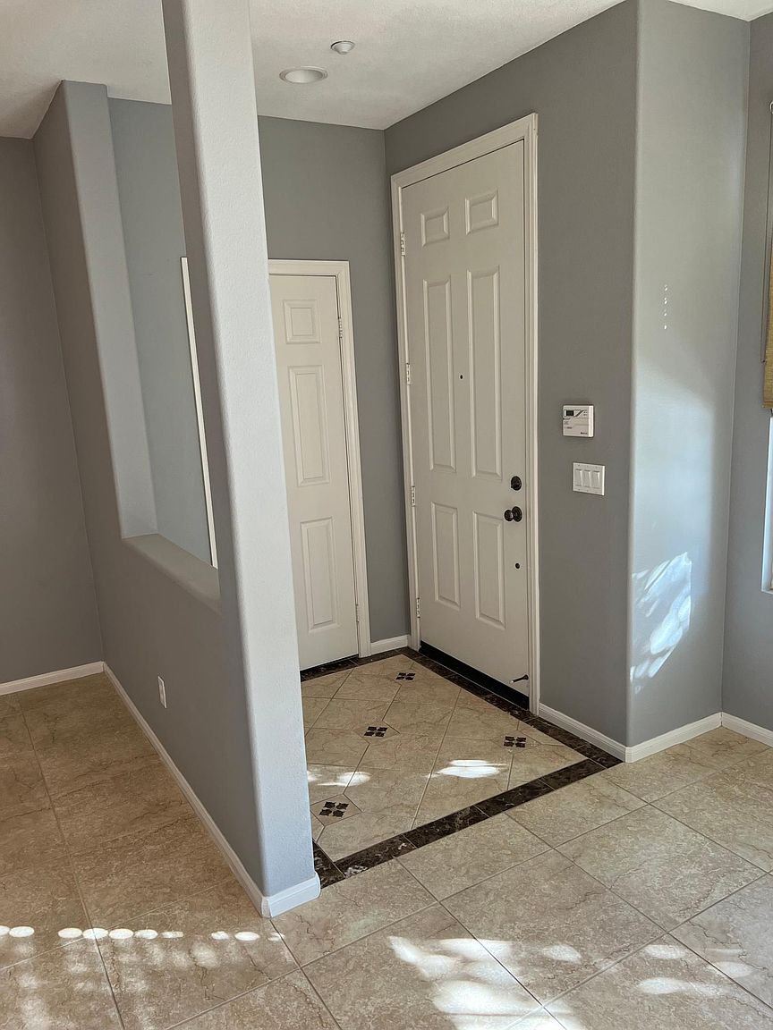 13222 Petunia Way photo 2