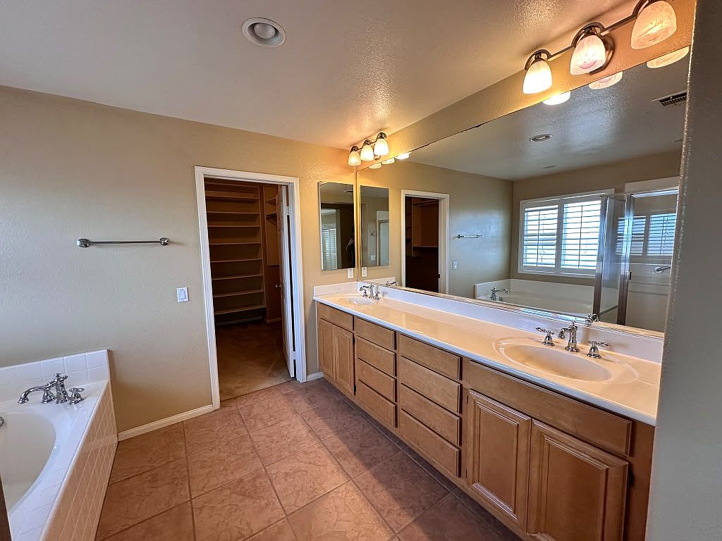 344 Plaza Los Osos photo 5