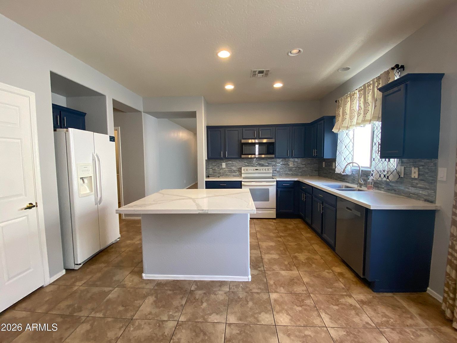 40735 N Trailhead Way New River, AZ 85086 photo 3