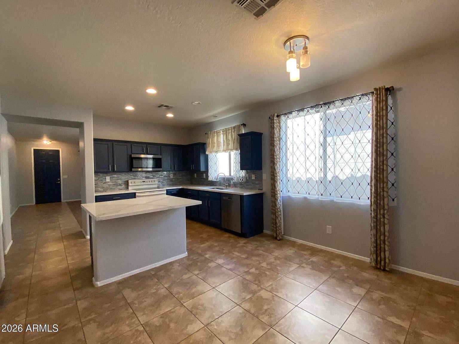 40735 N Trailhead Way New River, AZ 85086 photo 4