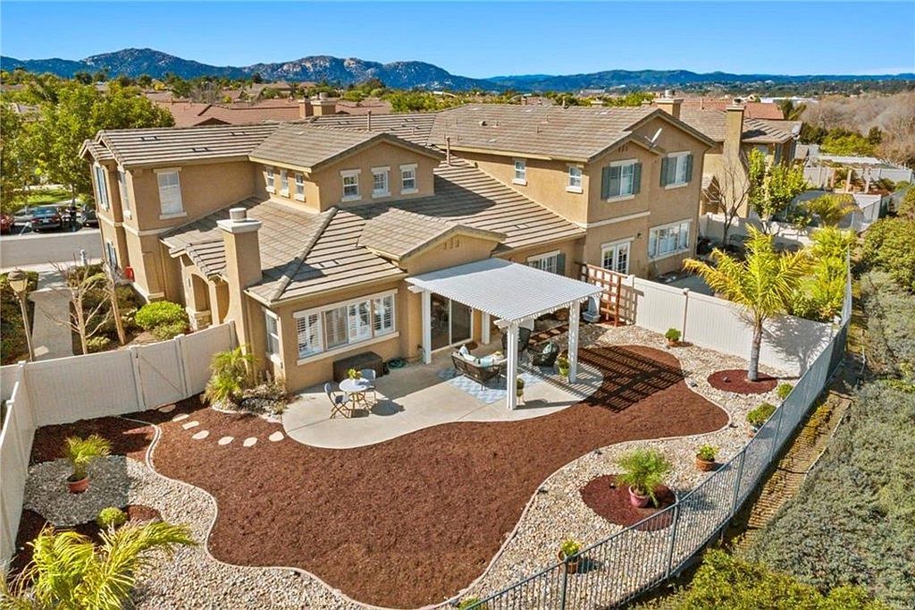 33640 Winston Way photo 3