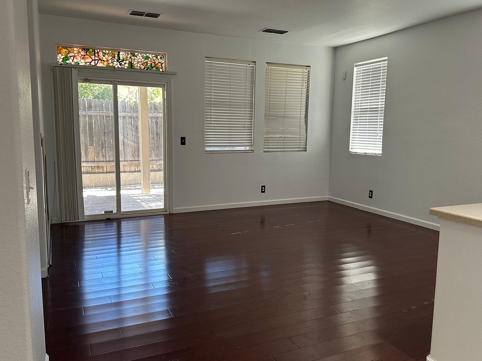 2230 Gibralter Ln photo 5
